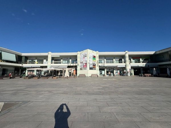 locale commerciale in vendita a Borgaro Torinese