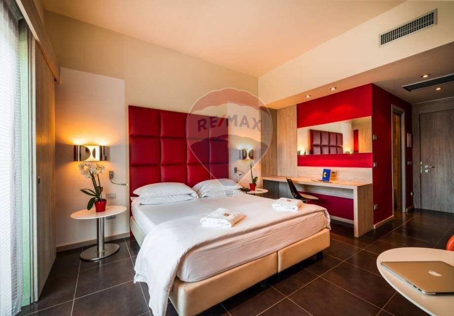 negozio in vendita a Borgaro Torinese