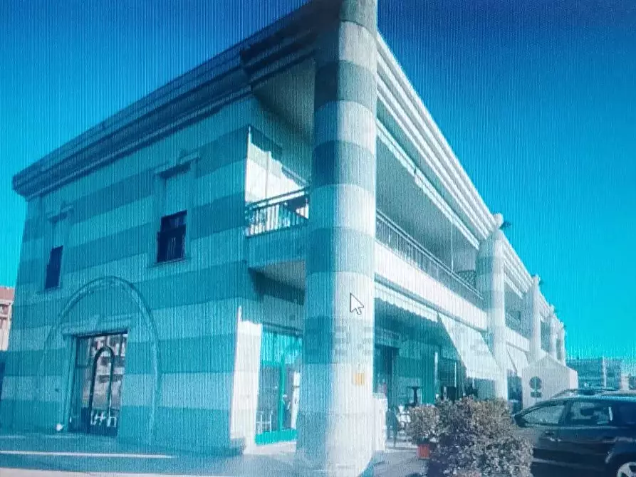 locale di sgombero in vendita a Borgaro Torinese