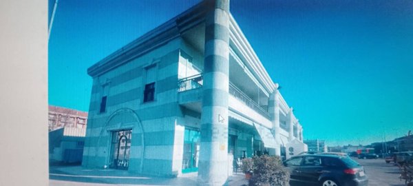 locale di sgombero in vendita a Borgaro Torinese