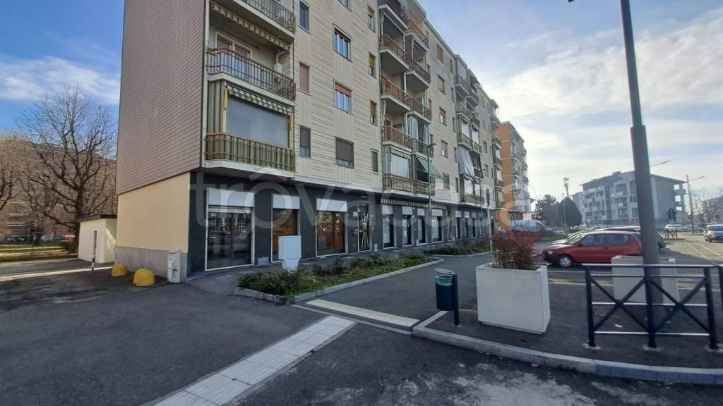 negozio in vendita a Borgaro Torinese