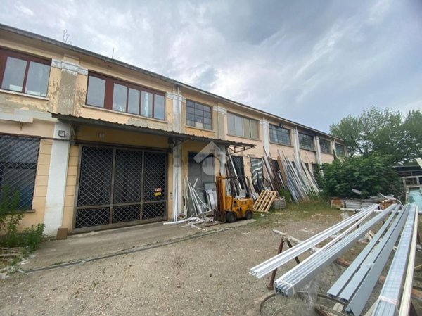 capannone in vendita a Borgaro Torinese