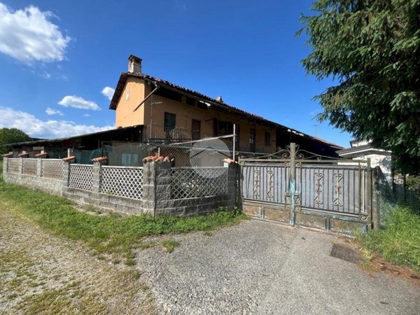 casale in vendita a Borgaro Torinese
