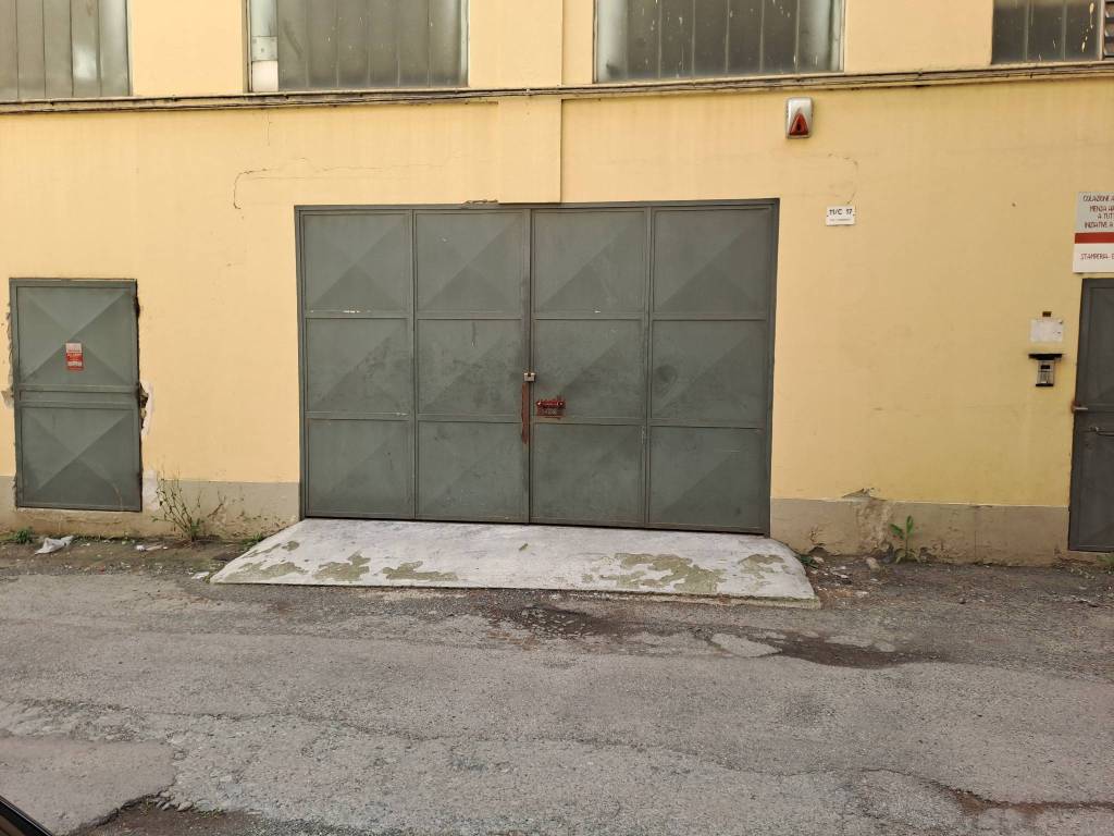locale commerciale in vendita a Borgaro Torinese