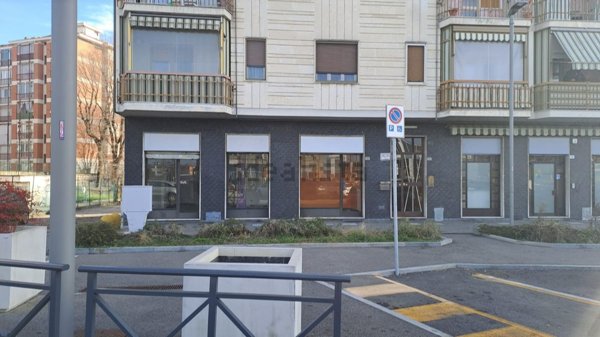 locale commerciale in vendita a Borgaro Torinese