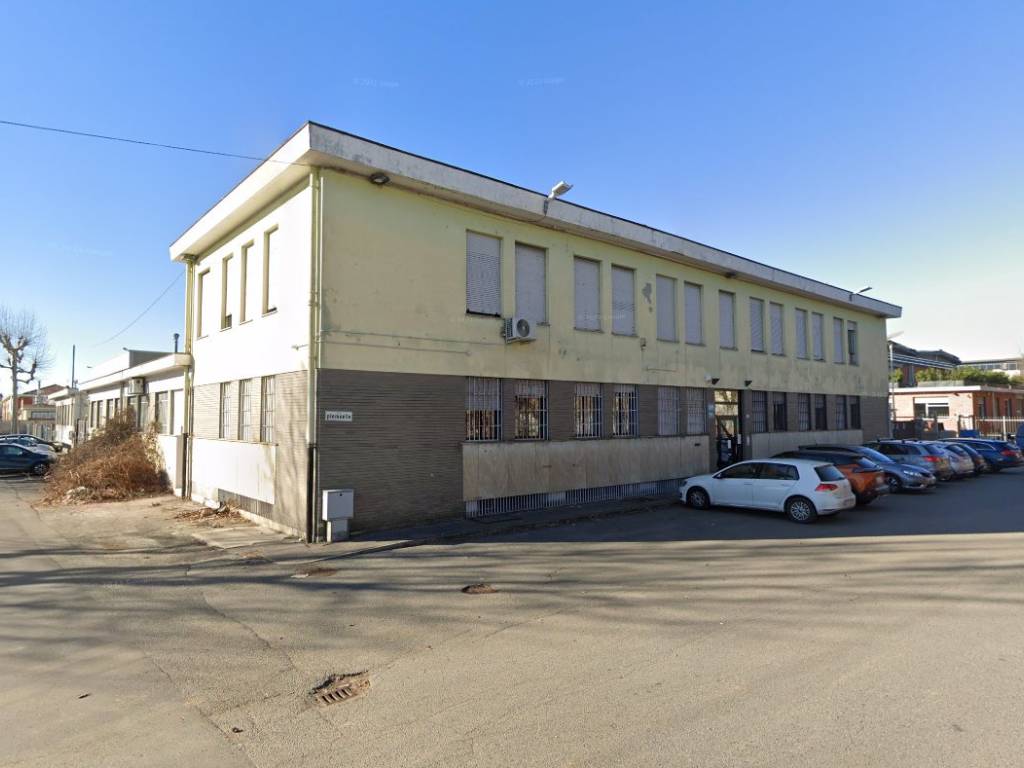 locale commerciale in vendita a Borgaro Torinese