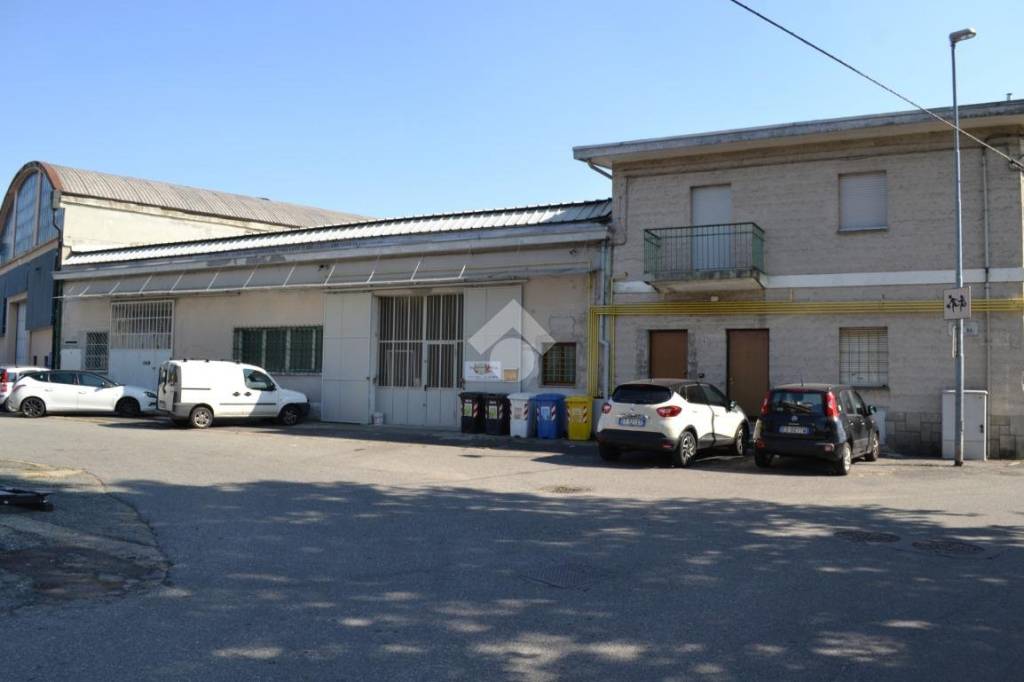 negozio in vendita a Borgaro Torinese