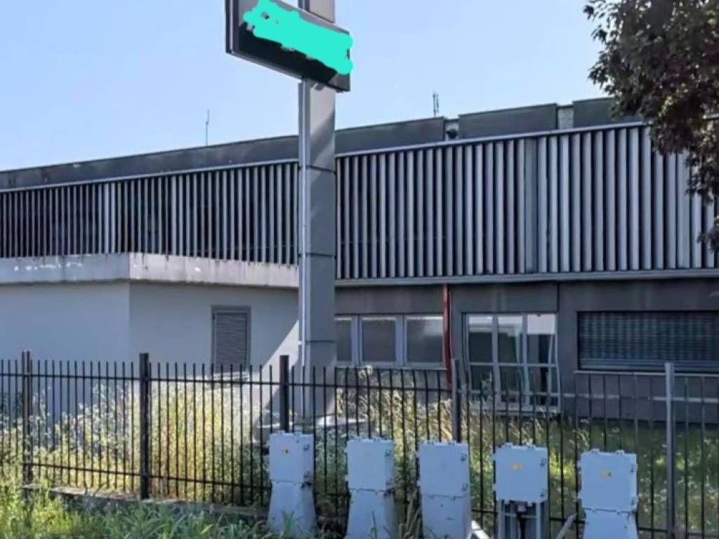 capannone in vendita a Borgaro Torinese