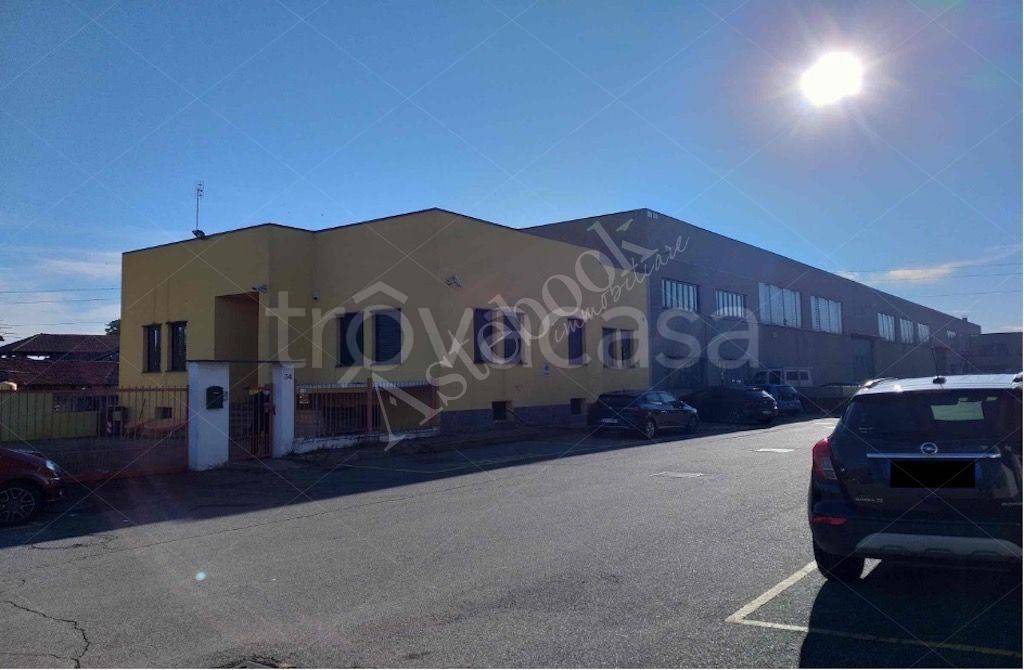 locale commerciale in vendita a Borgaro Torinese