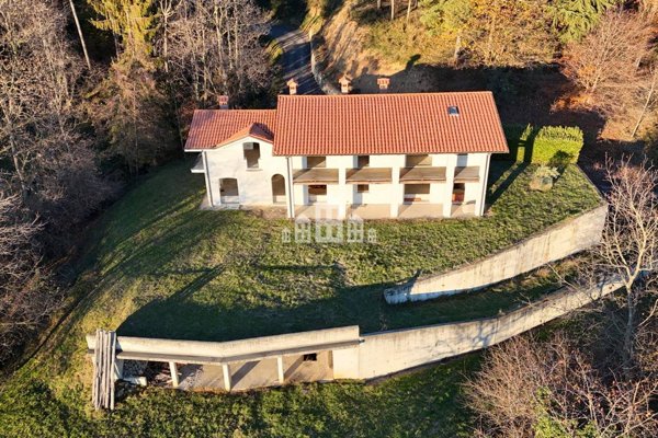 casa indipendente in vendita a Borgiallo