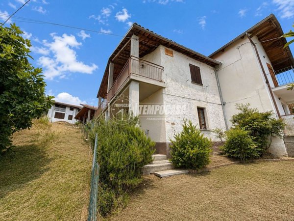 appartamento in vendita a Borgiallo in zona Cossi