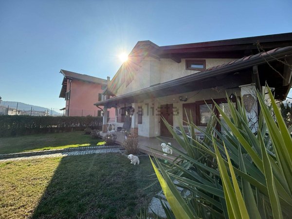 casa indipendente in vendita a Borgofranco d'Ivrea