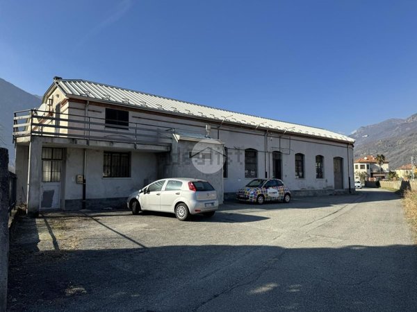 capannone in vendita a Borgofranco d'Ivrea