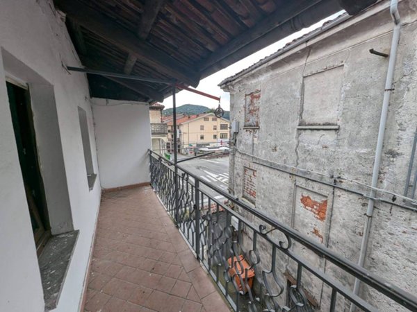 casa indipendente in vendita a Borgofranco d'Ivrea