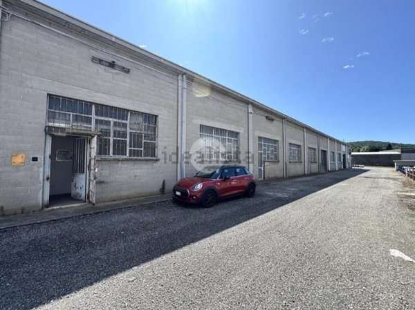 capannone in vendita a Borgofranco d'Ivrea