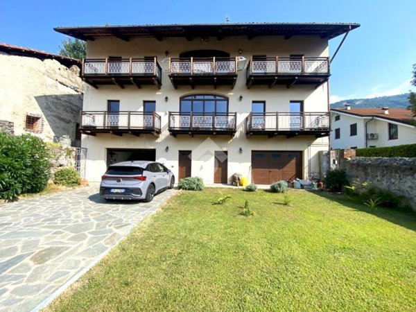 casa indipendente in vendita a Borgofranco d'Ivrea