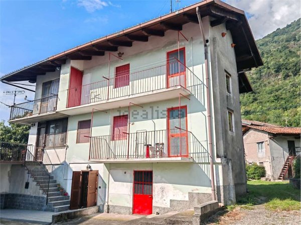 casa semindipendente in vendita a Borgofranco d'Ivrea