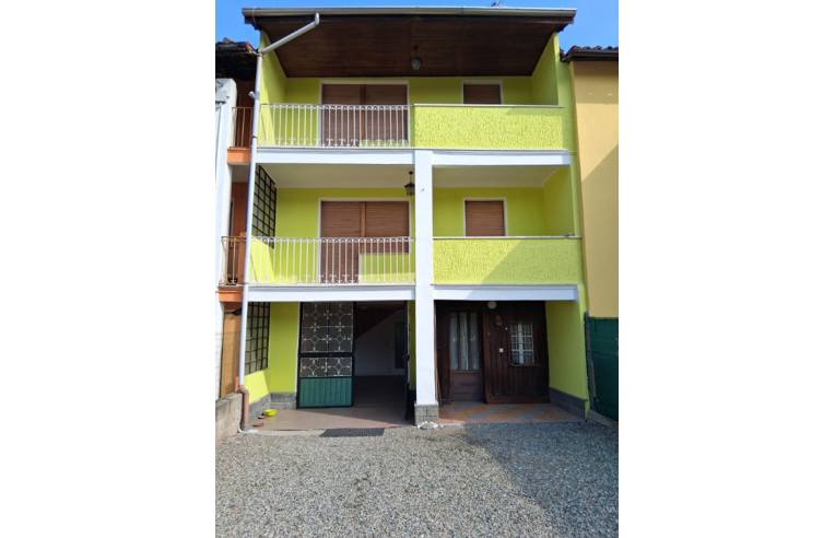 casa indipendente in vendita a Borgofranco d'Ivrea