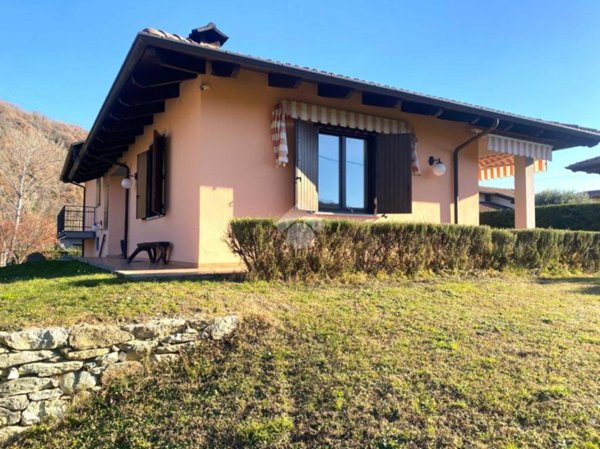 casa indipendente in vendita a Borgofranco d'Ivrea