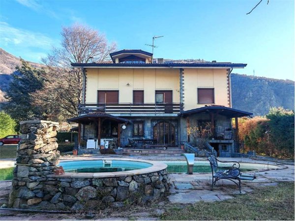 casa indipendente in vendita a Borgofranco d'Ivrea