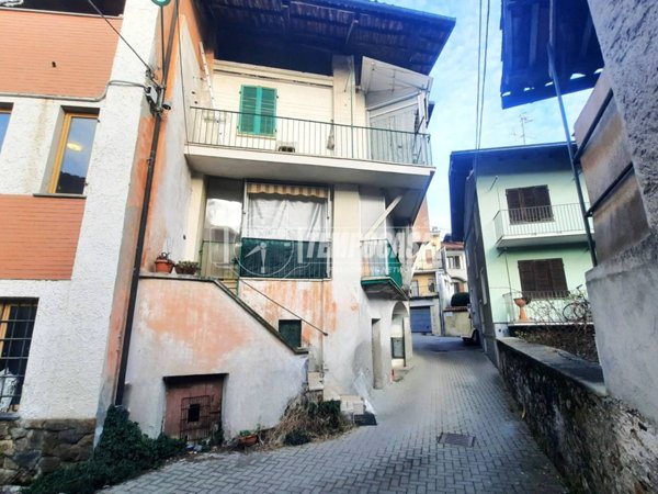 casa indipendente in vendita a Borgofranco d'Ivrea
