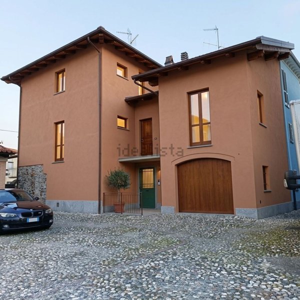 casa indipendente in vendita a Borgofranco d'Ivrea
