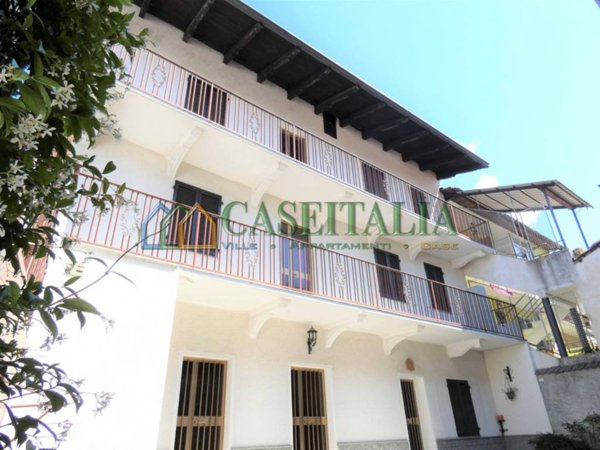 casa indipendente in vendita a Borgofranco d'Ivrea