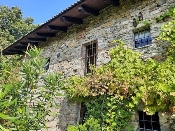 casa indipendente in vendita a Borgofranco d'Ivrea