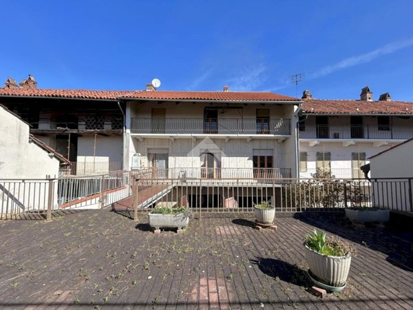 casa semindipendente in vendita a Borgomasino