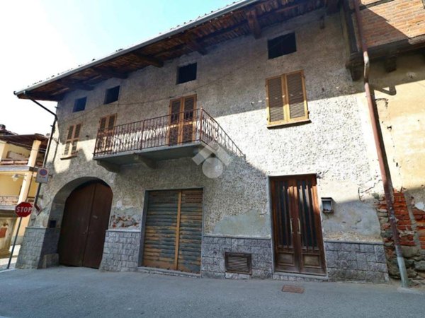 casa semindipendente in vendita a Borgomasino