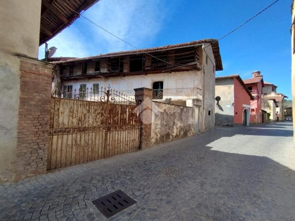casa semindipendente in vendita a Borgomasino