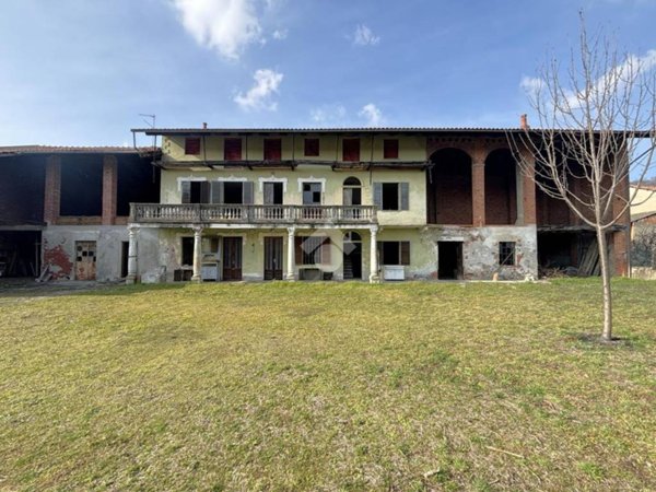 casa indipendente in vendita a Borgomasino