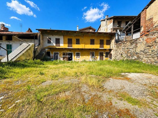 casa indipendente in vendita a Borgomasino