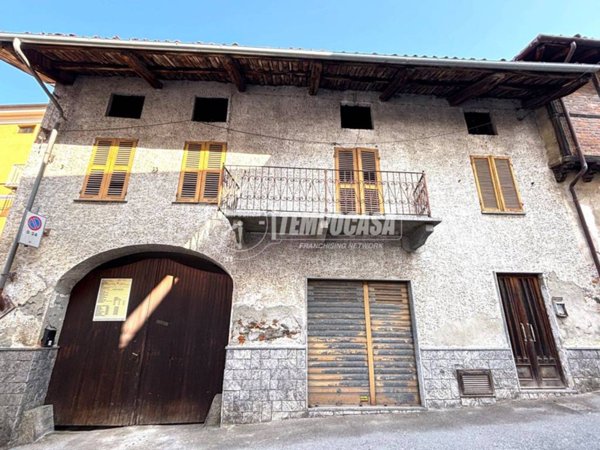 casa semindipendente in vendita a Borgomasino