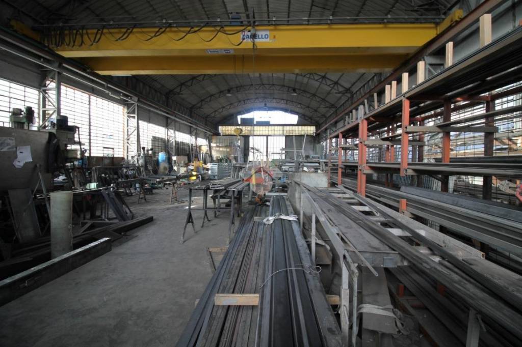locale commerciale in vendita a Borgone Susa