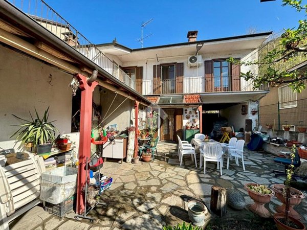 casa indipendente in vendita a Borgone Susa