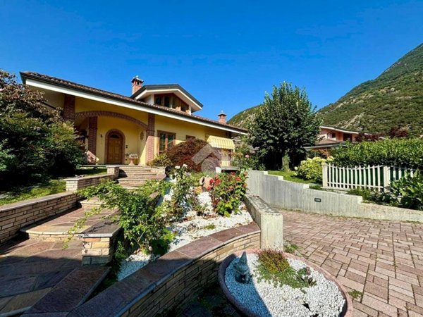 casa indipendente in vendita a Borgone Susa