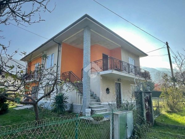 casa indipendente in vendita a Borgone Susa