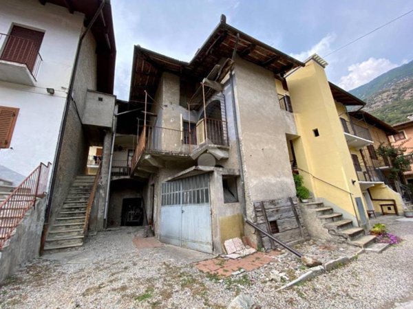 casa semindipendente in vendita a Borgone Susa