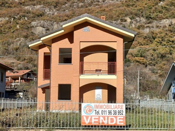 casa indipendente in vendita a Borgone Susa