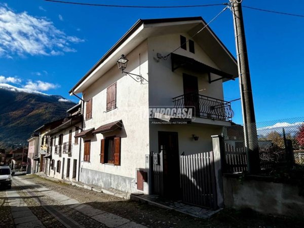 casa indipendente in vendita a Borgone Susa
