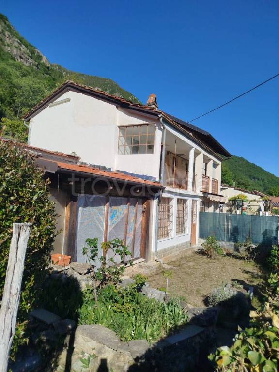 casa indipendente in vendita a Borgone Susa