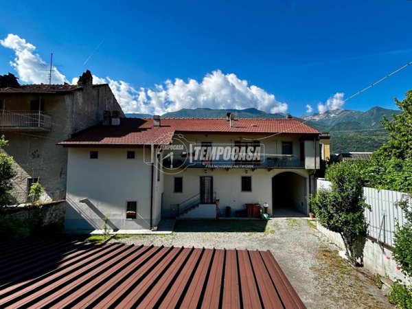 casa indipendente in vendita a Borgone Susa