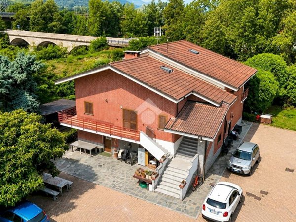 casa indipendente in vendita a Borgone Susa
