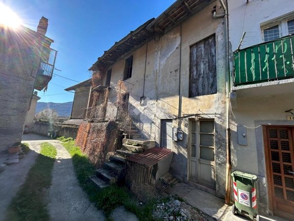casa semindipendente in vendita a Borgone Susa