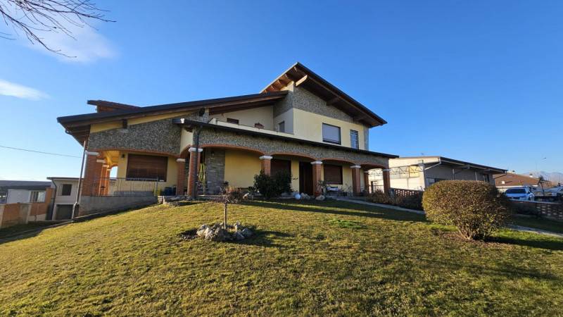casa indipendente in vendita a Bosconero in zona Mastri