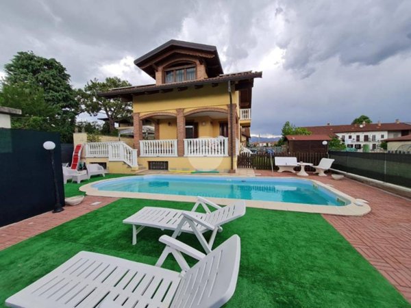 casa indipendente in vendita a Bosconero