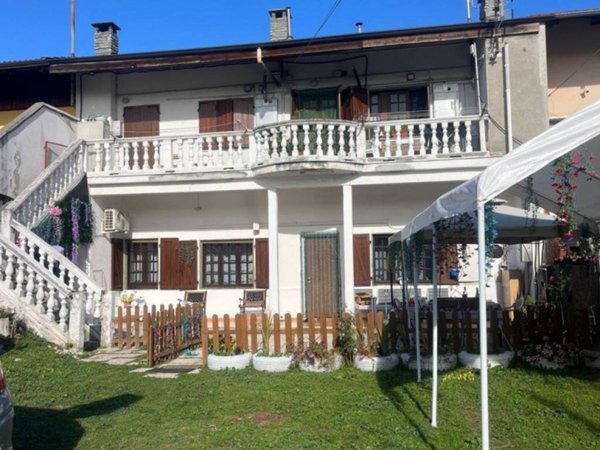 casa semindipendente in vendita a Bosconero