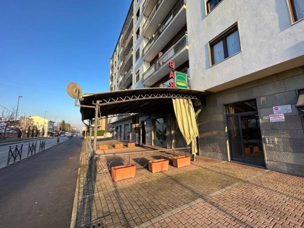 locale commerciale in vendita a Brandizzo