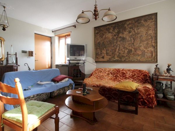 casa indipendente in vendita a Brandizzo